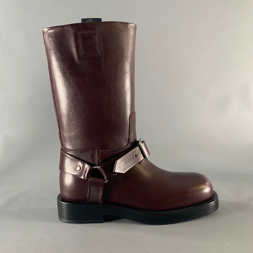 BURBERRY Size 8 Burgundy Leather Pull On Boots - Picture 2 of 8